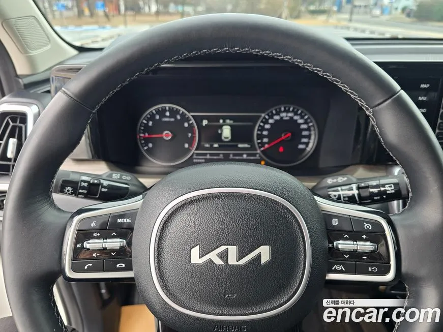 Kia Sorento — фото 7