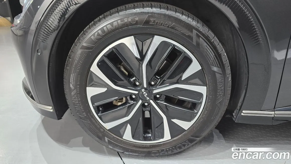 Kia EV6 — фото 4