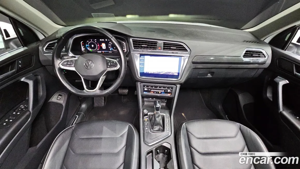 Volkswagen Tiguan — фото 5