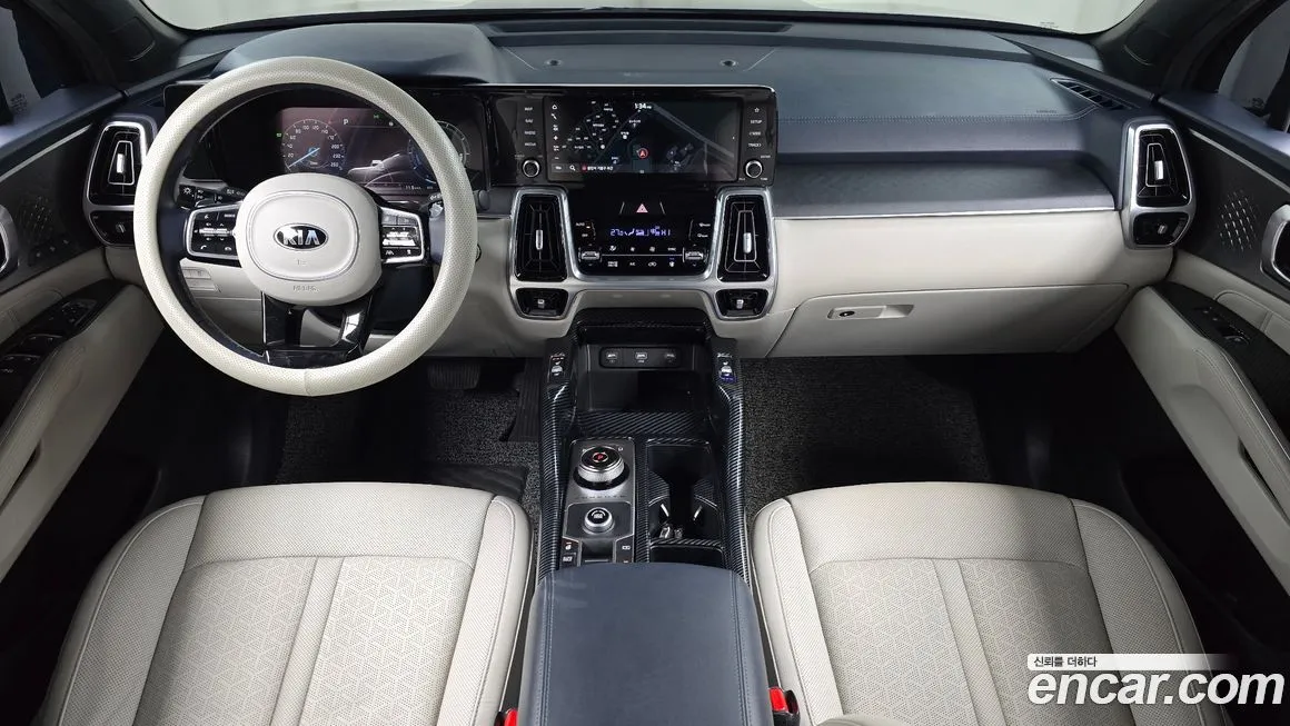 Kia Sorento — фото 7