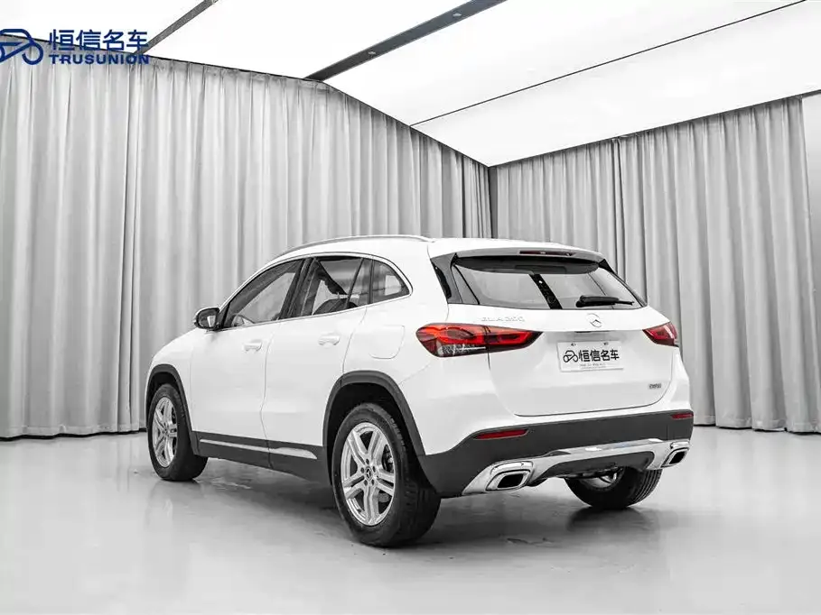 Mercedes-Benz GLA — фото 7