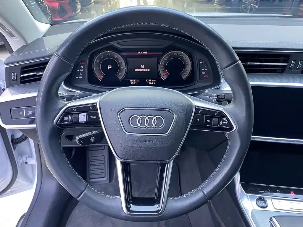 Audi A7 — фото 10