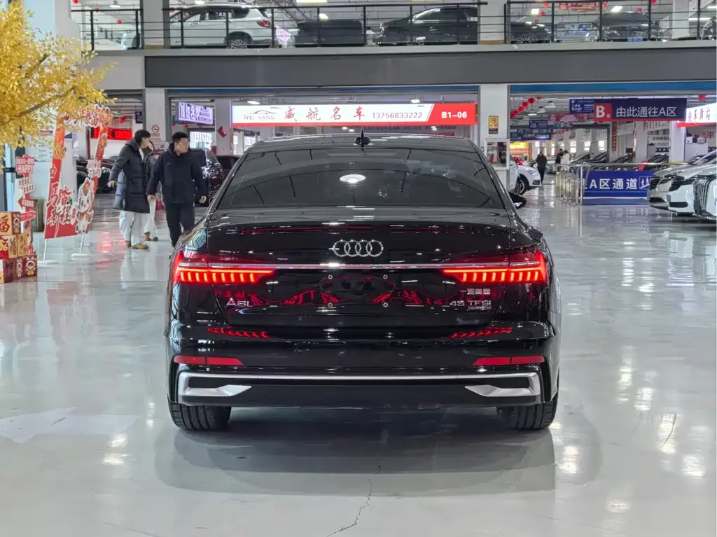 Audi A6L — фото 5