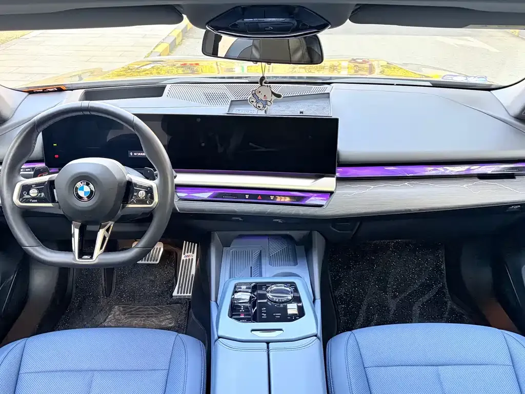 BMW 5 Series — фото 2