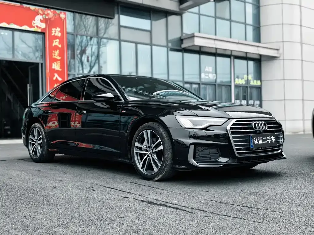 Audi A6L — фото 10