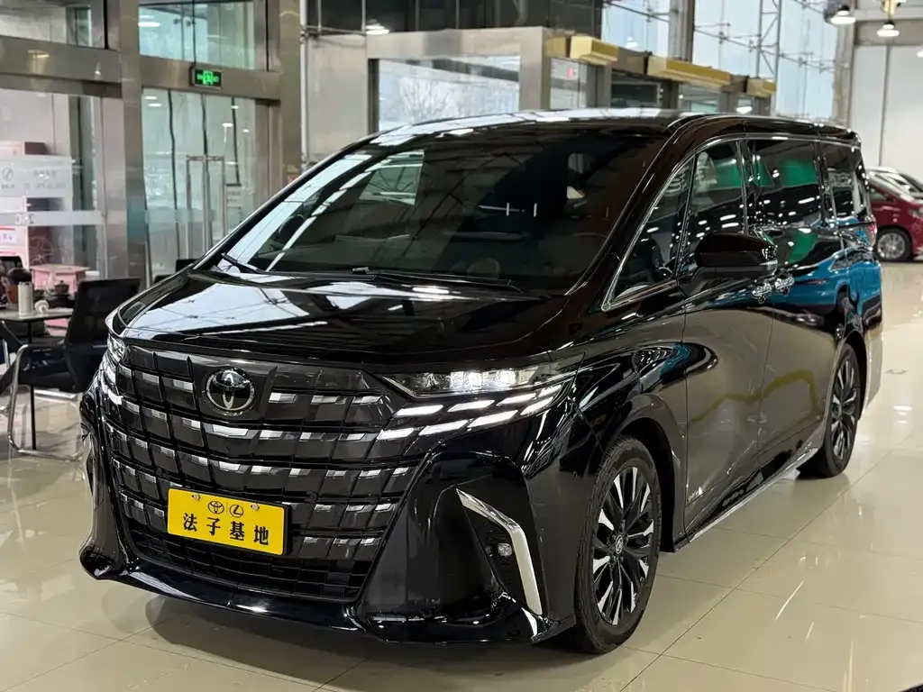 Toyota Alphard — фото 6