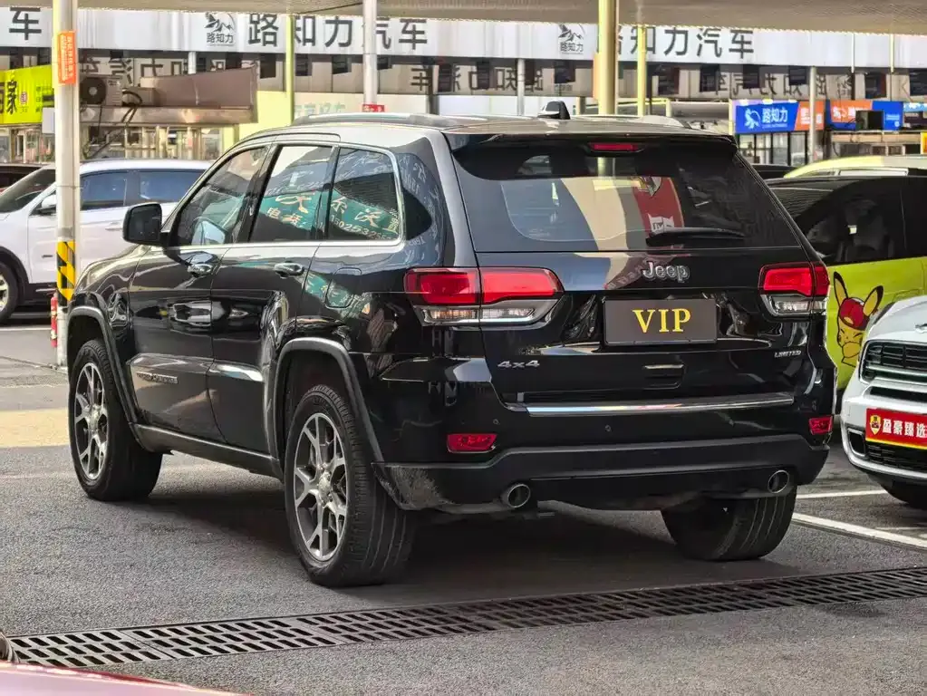 Jeep Grand Cherokee (Import) — фото 5