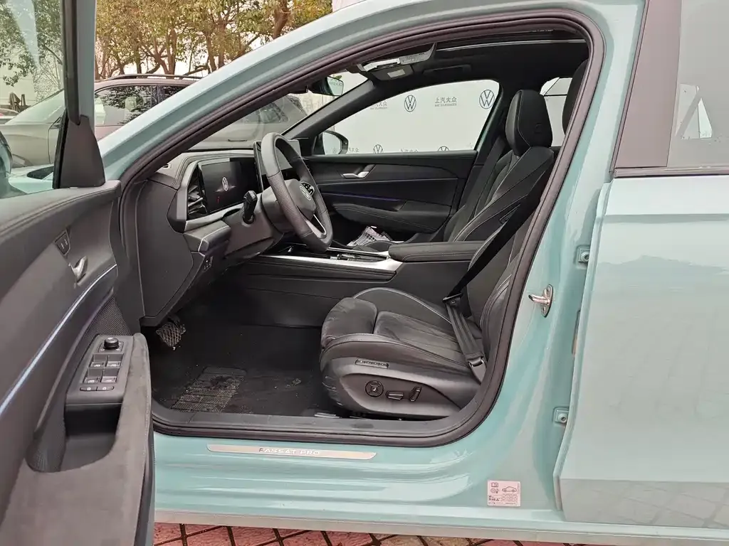 Volkswagen Passat — фото 4
