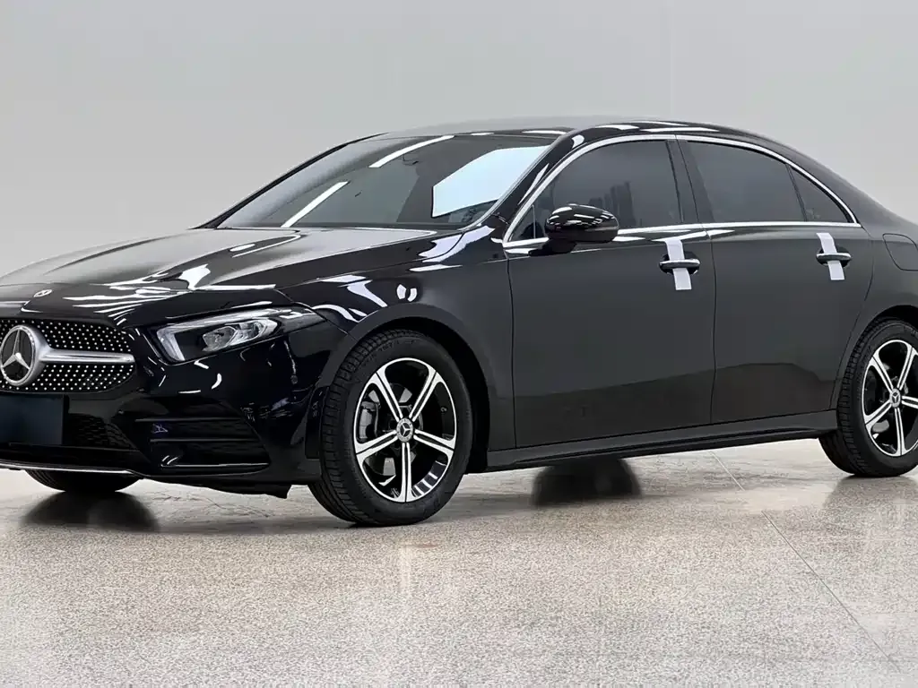 Mercedes-Benz A-Class — фото 1