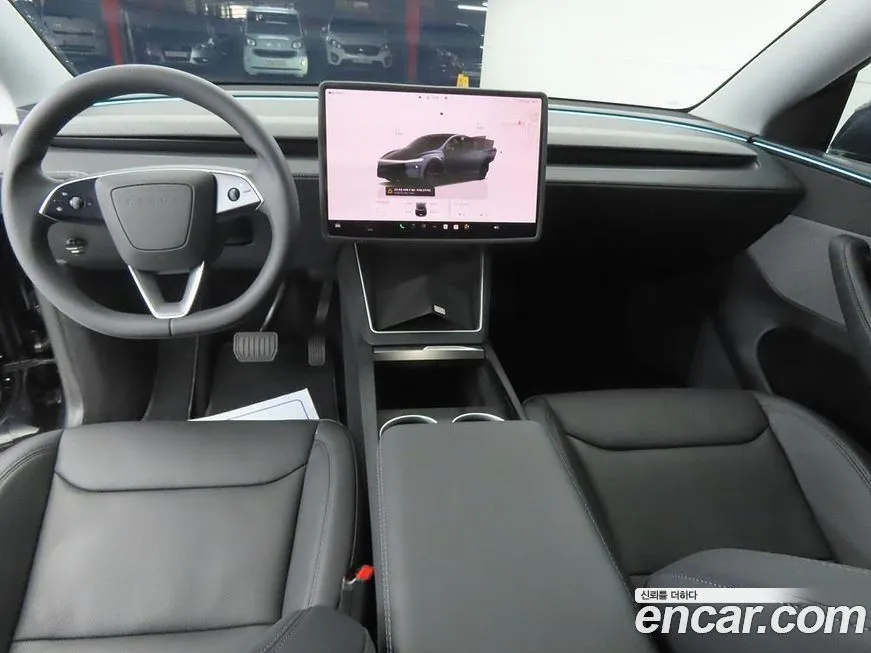 Tesla Model Y — фото 8
