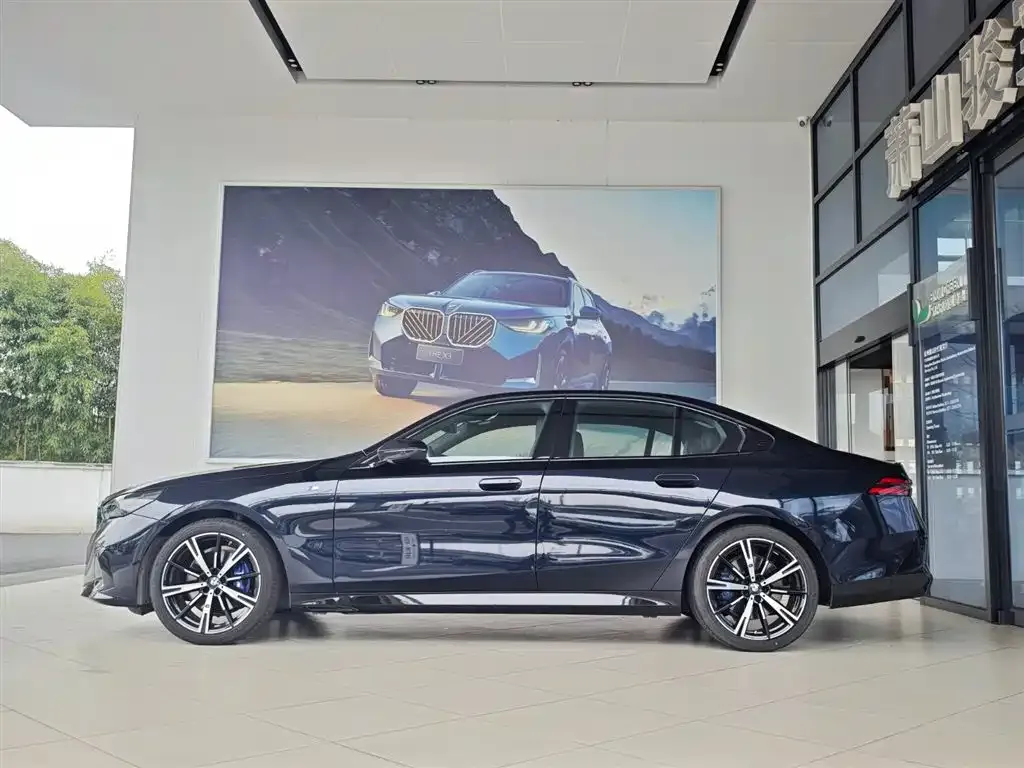 BMW 5 Series (Import) — фото 6