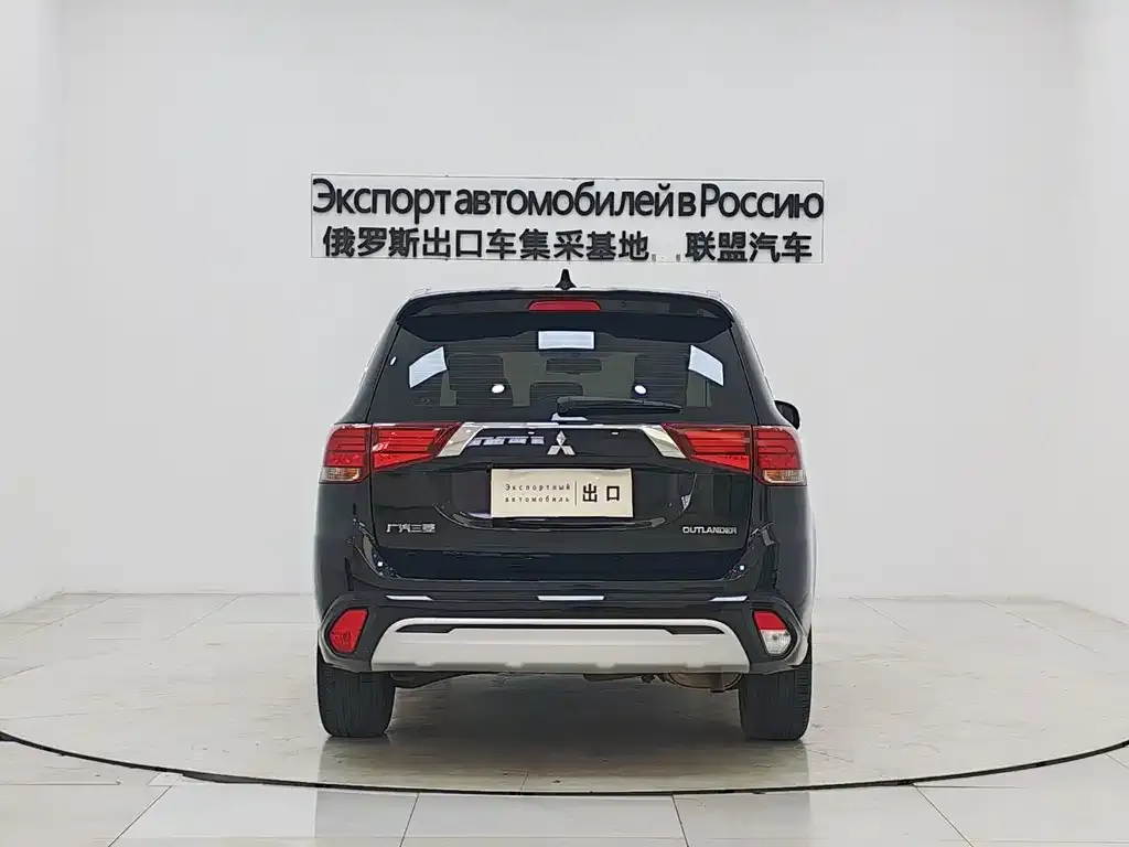 Mitsubishi Outlander — фото 4
