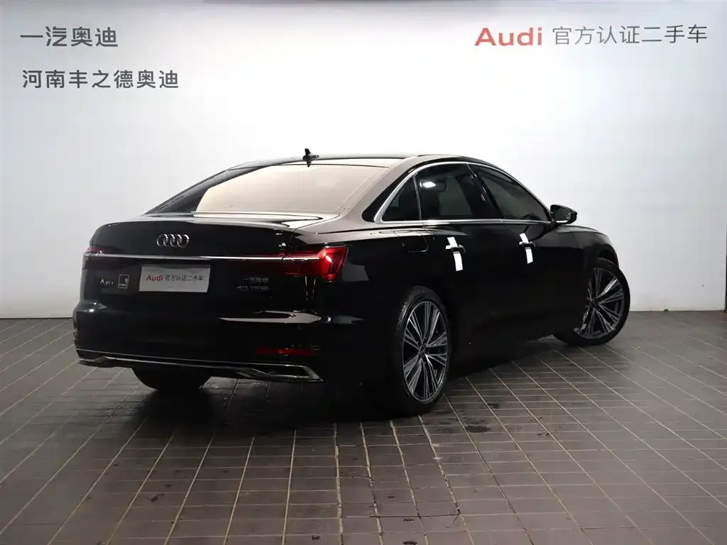 Audi A6L — фото 9