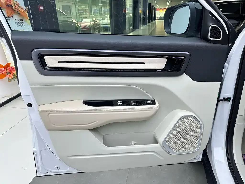 Geely Icon — фото 2