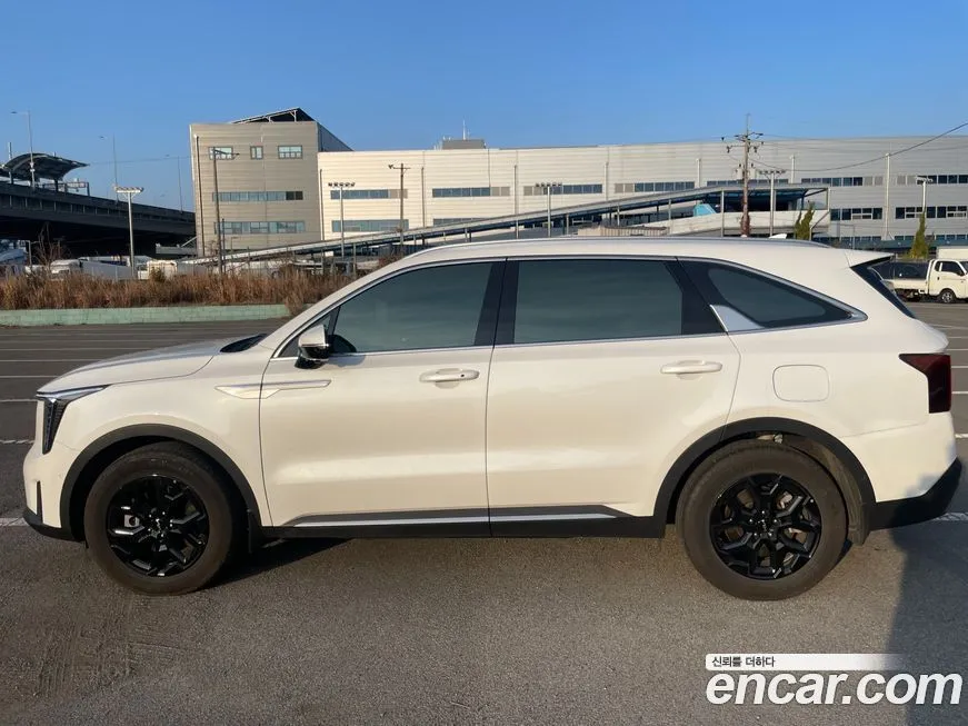 Kia Sorento — фото 5