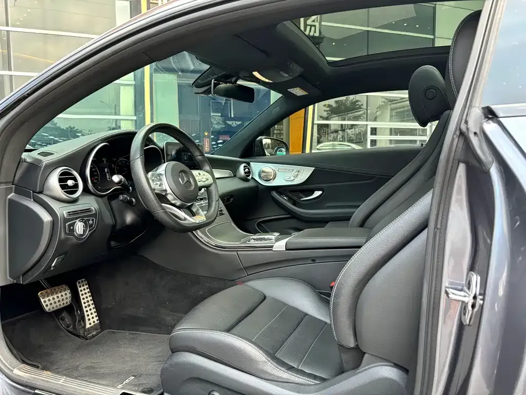 Mercedes-Benz C-Class (Import) — фото 6