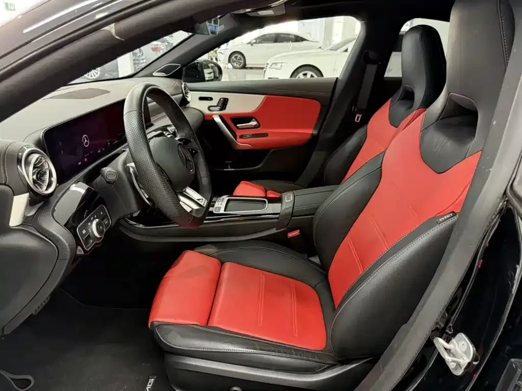 Mercedes-Benz A-Class AMG — фото 4