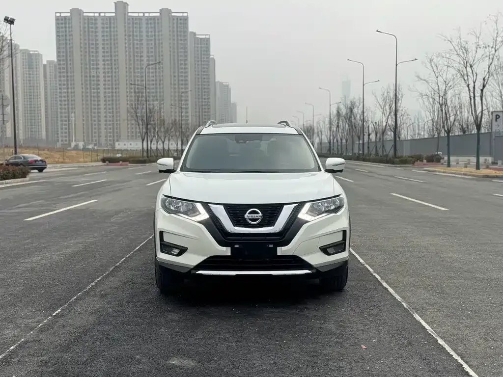 Nissan X-Trail — фото 6