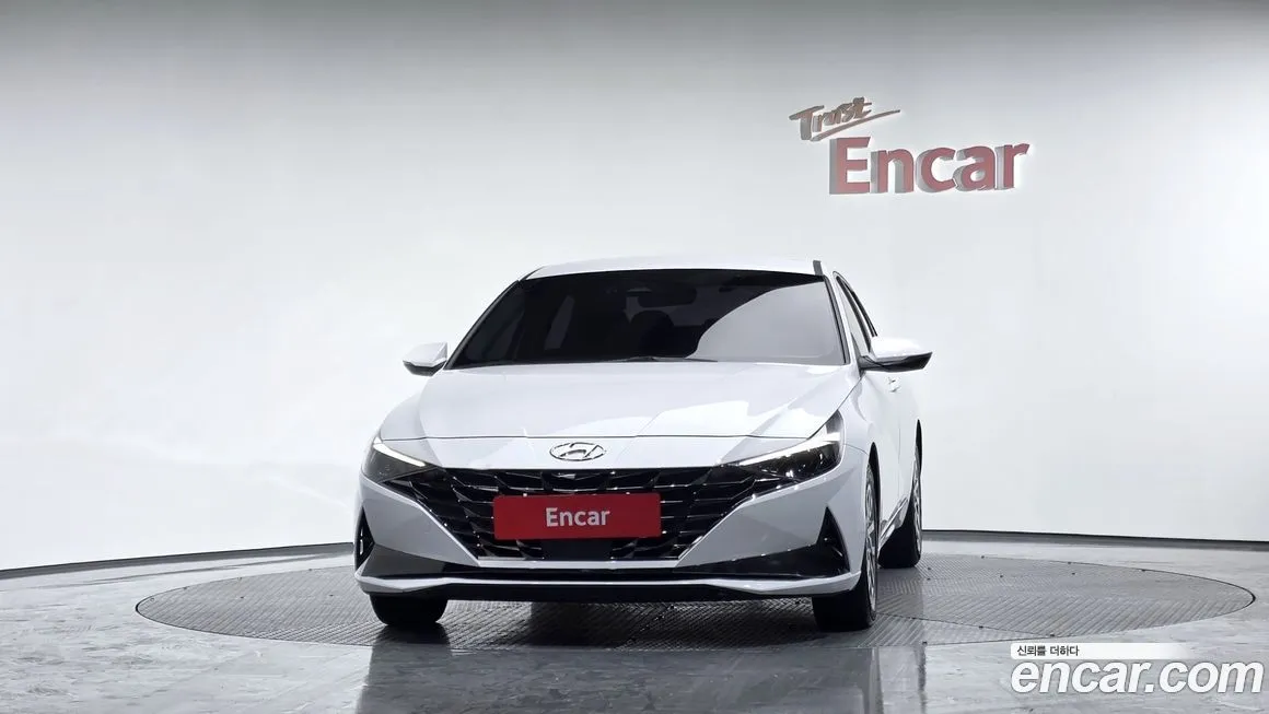 Hyundai AVANTE — фото 3