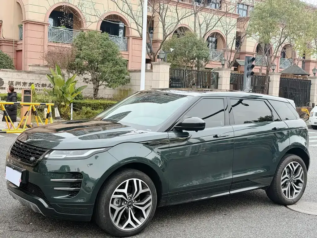 Land Rover Evoque — фото 1