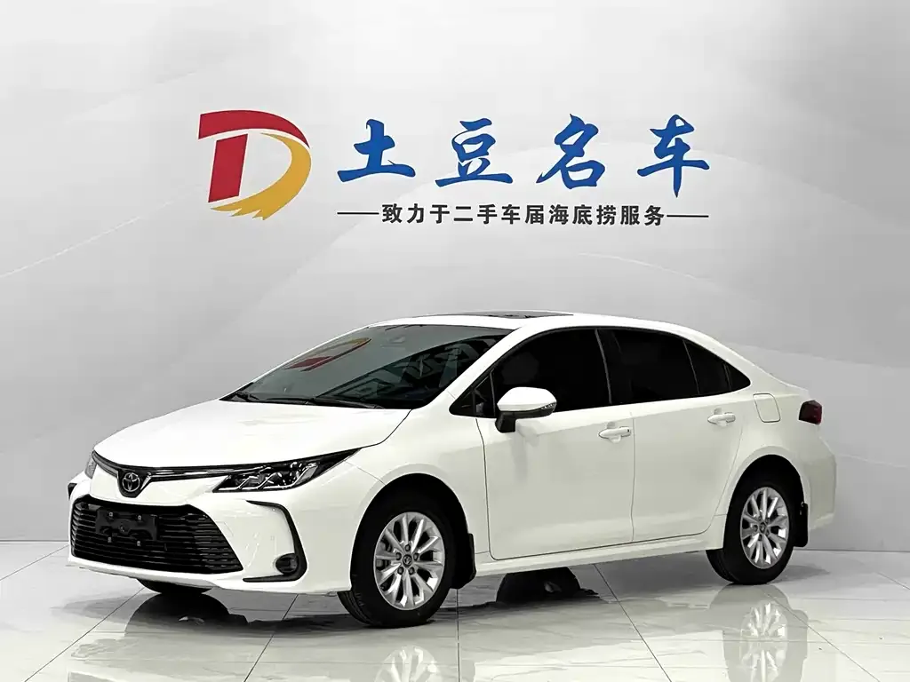Toyota Corolla — фото 1