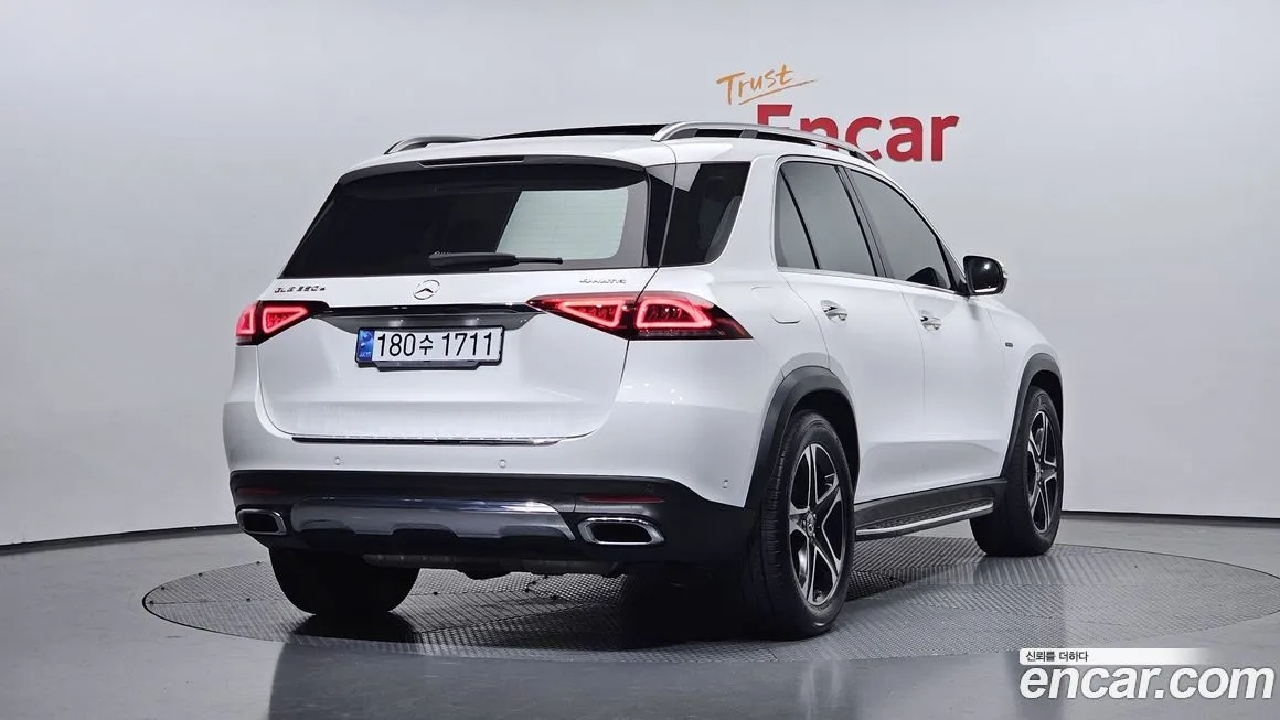 Mercedes-Benz GLE-Class — фото 4