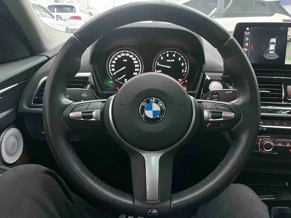 BMW 1 Series — фото 10