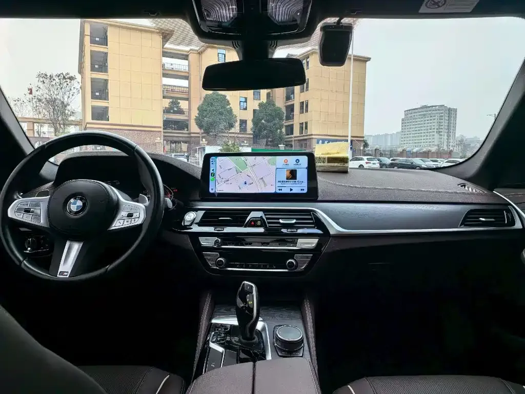 BMW 5 Series — фото 2