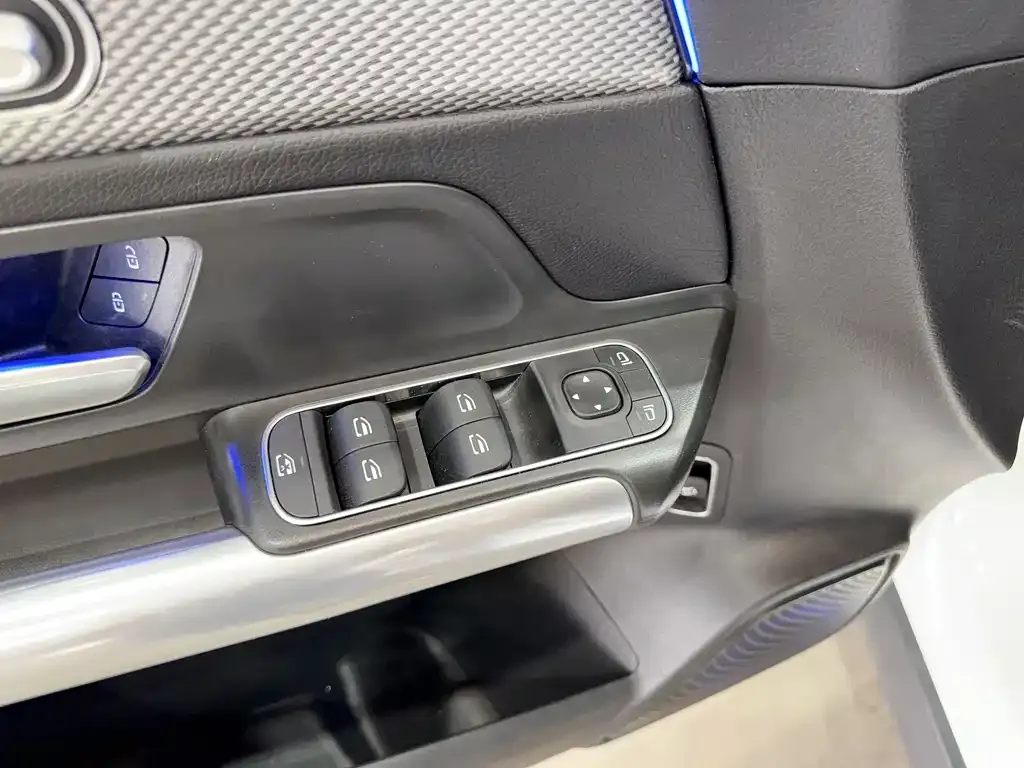 Mercedes-Benz GLA — фото 9