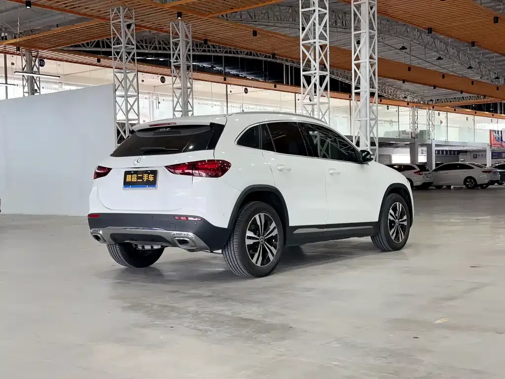 Mercedes-Benz GLA — фото 8