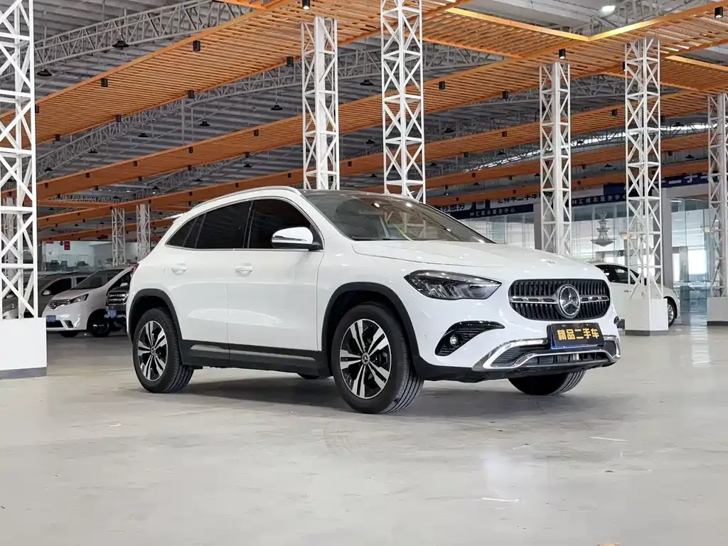 Mercedes-Benz GLA — фото 5