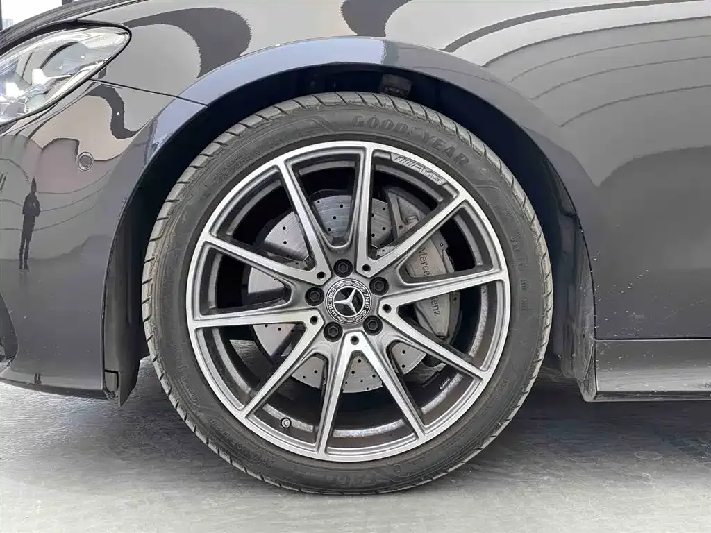 Mercedes-Benz E-Class (Import) — фото 4
