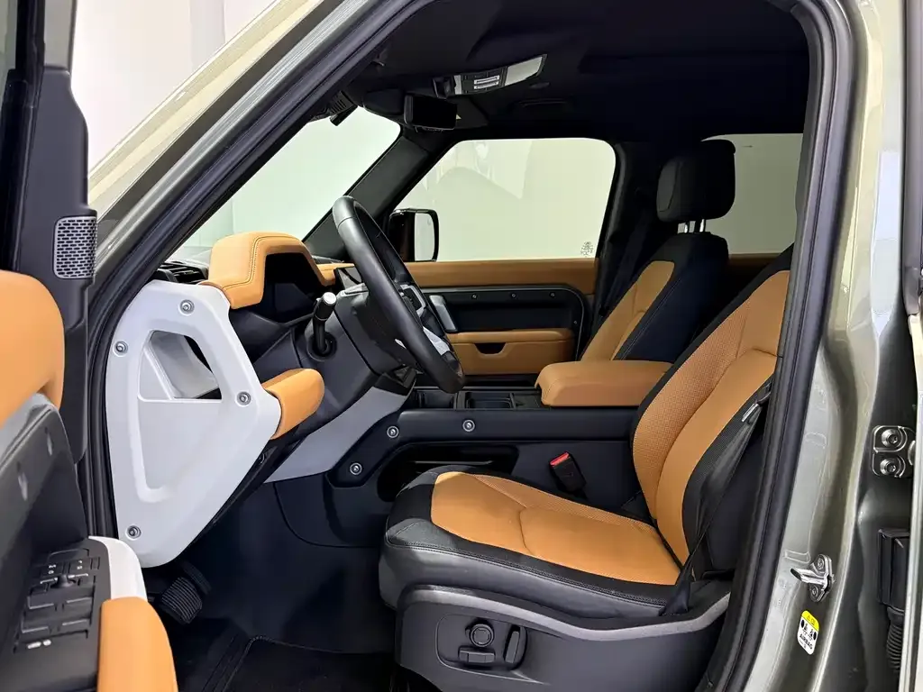 Land Rover Defender — фото 6