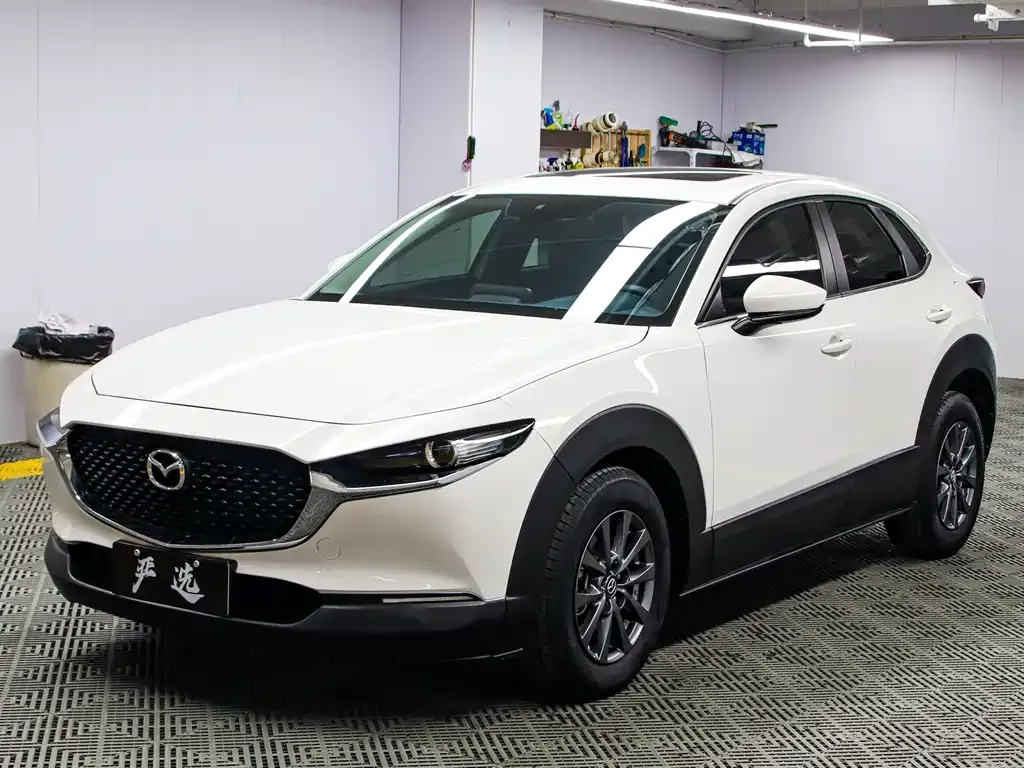 Mazda CX-30 — фото 1