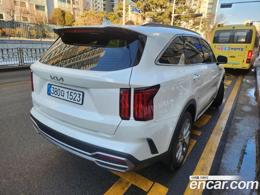 Kia Sorento — фото 9
