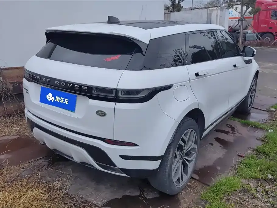 Land Rover Evoque PHEV — фото 9