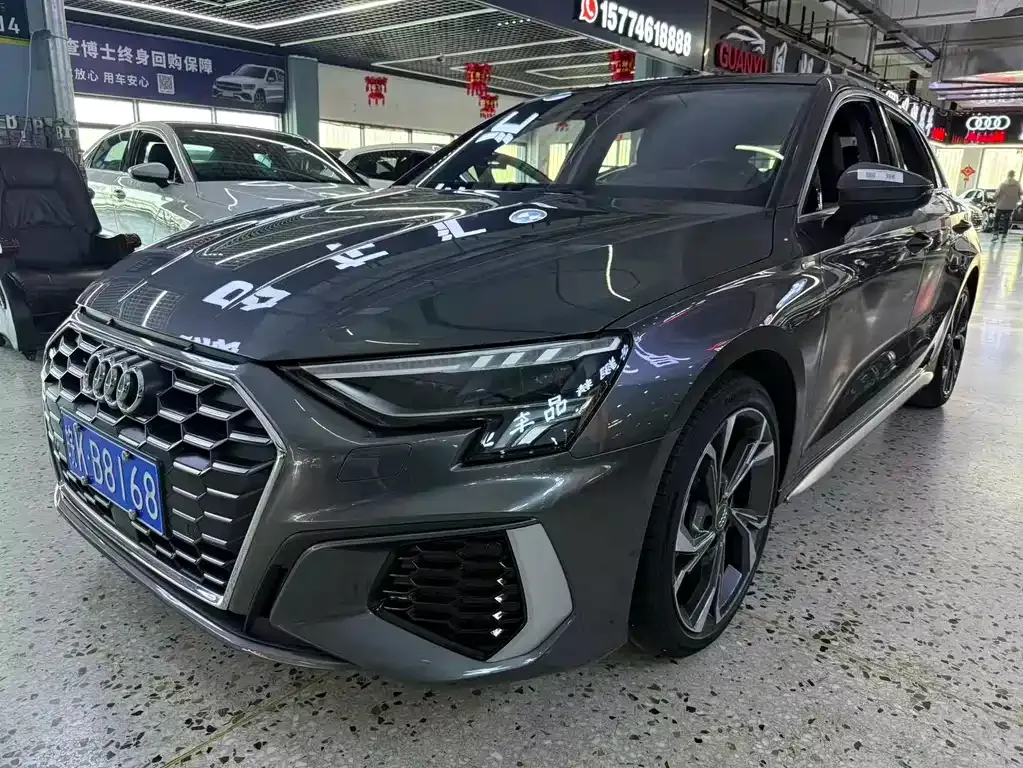 Audi A3 — фото 1