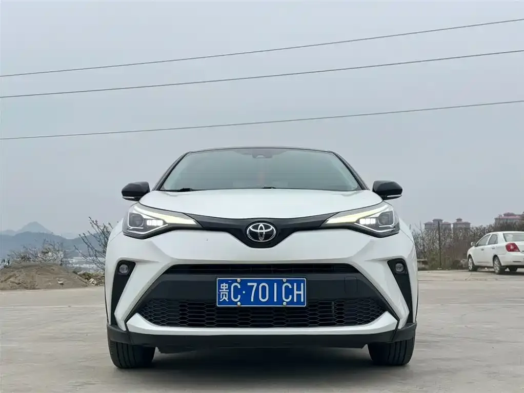Toyota C-HR — фото 6