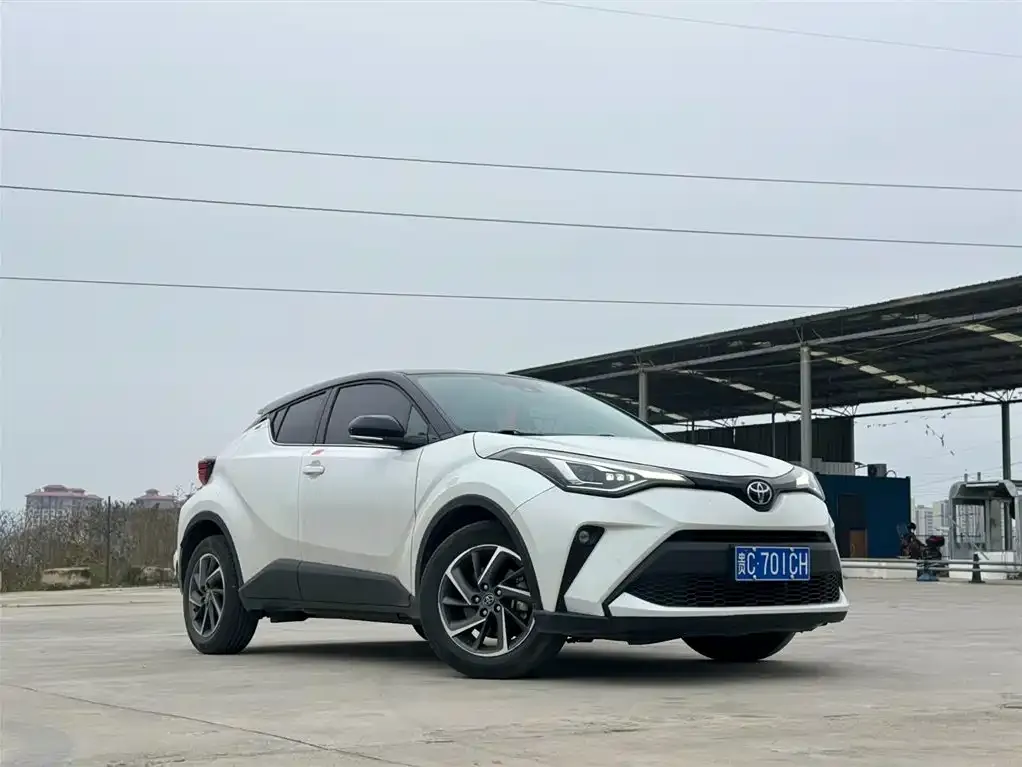 Toyota C-HR — фото 2