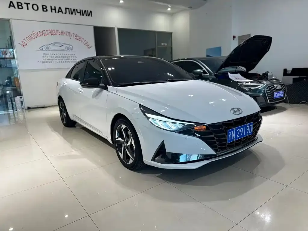 Hyundai Elantra — фото 9