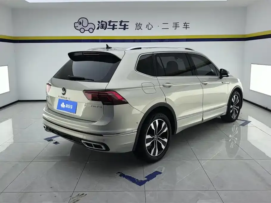Volkswagen Tiguan L — фото 6