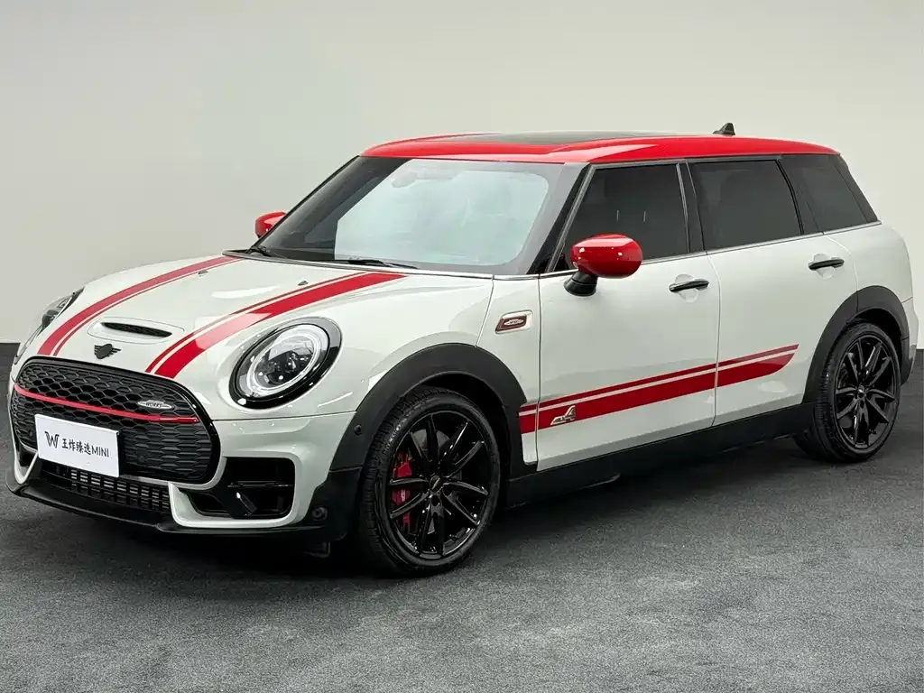 MINI Clubman JCW — фото 1