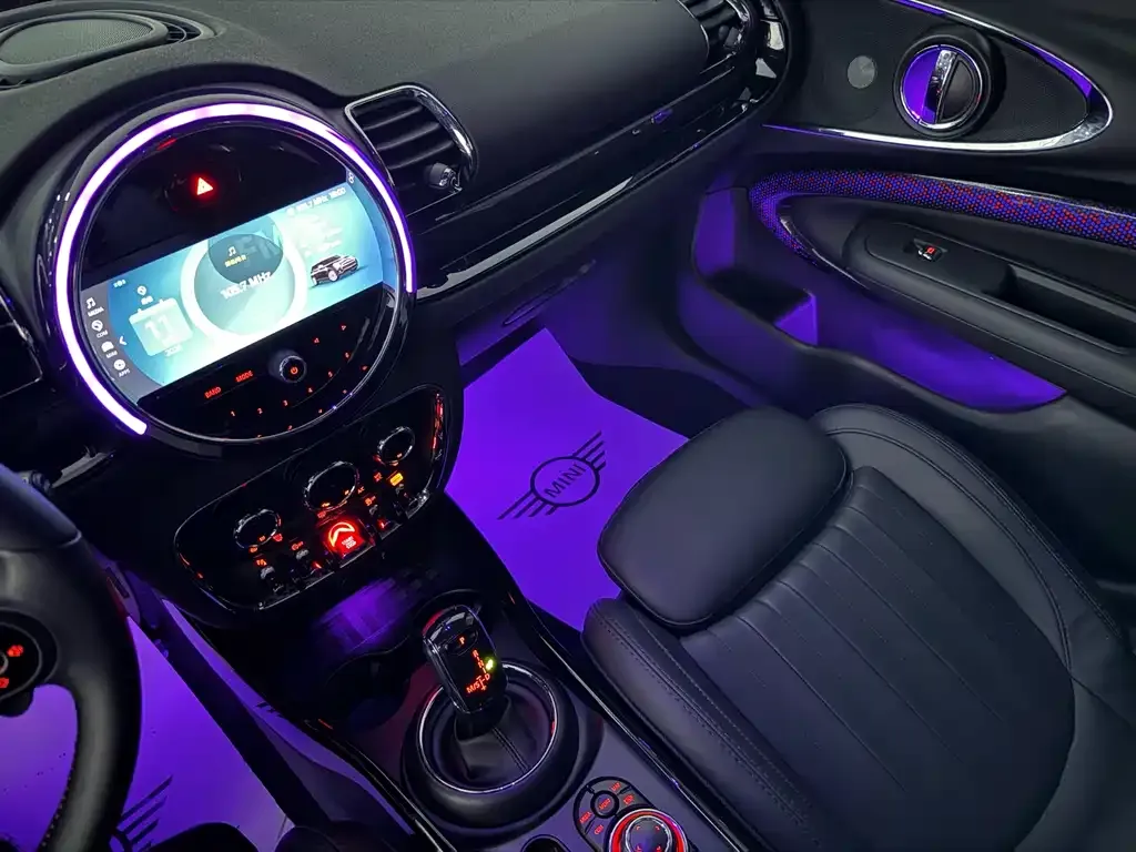 MINI Clubman JCW — фото 9