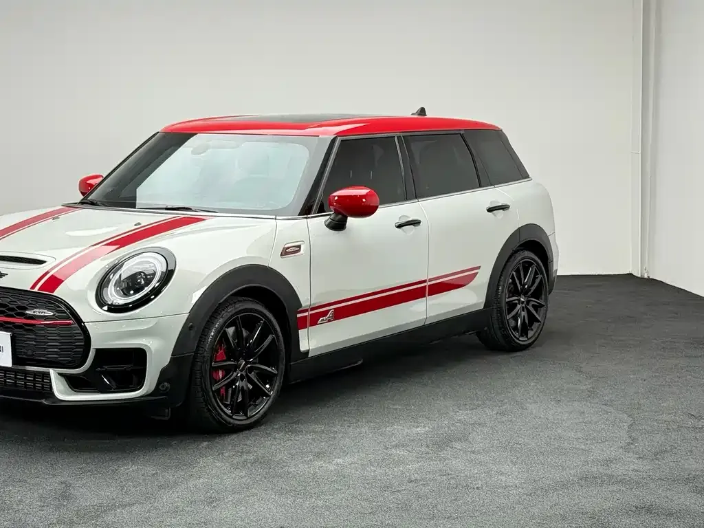 MINI Clubman JCW — фото 8