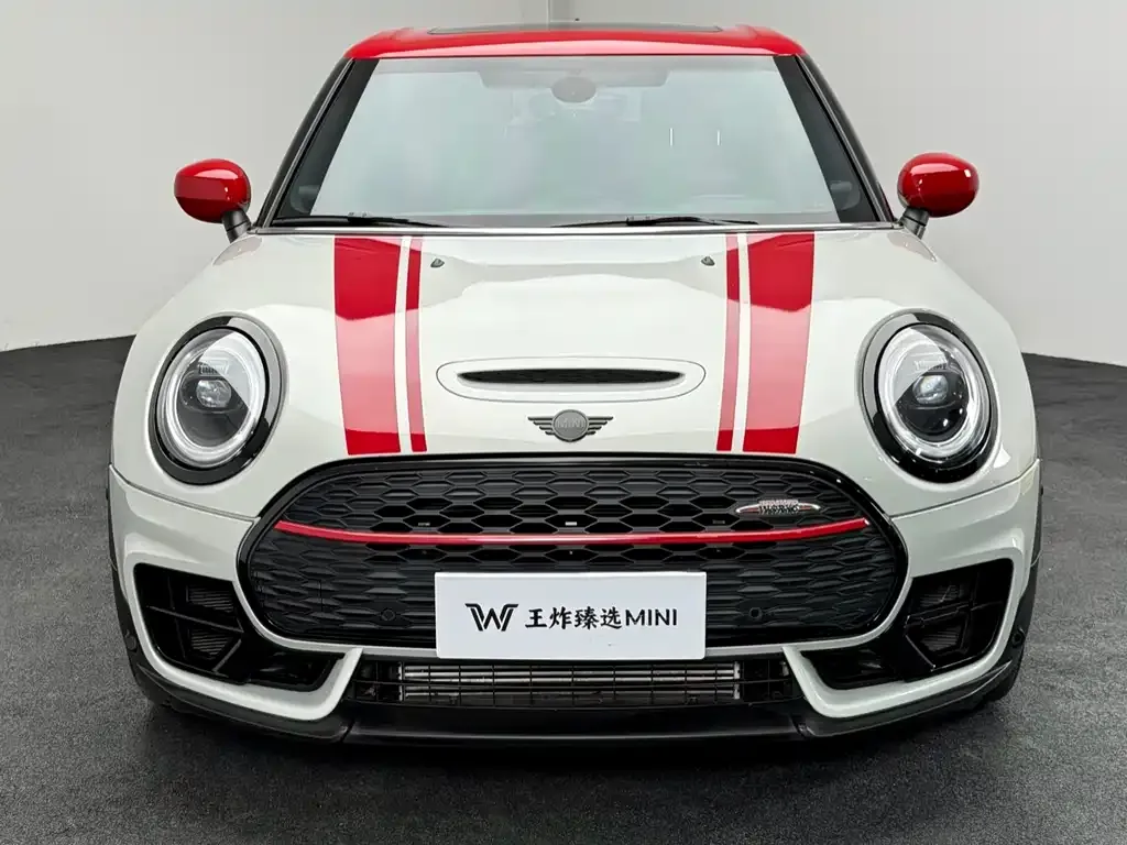 MINI Clubman JCW — фото 6
