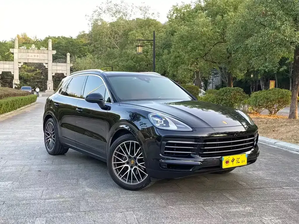 Porsche Cayenne — фото 4