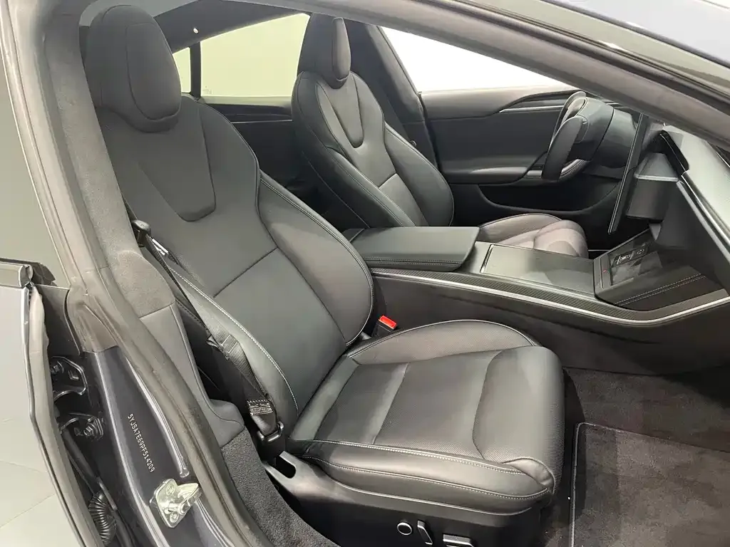 Tesla Model S — фото 10