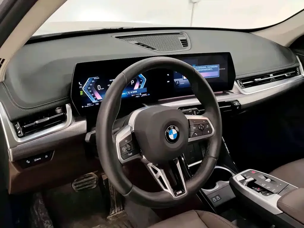 BMW X1 — фото 2
