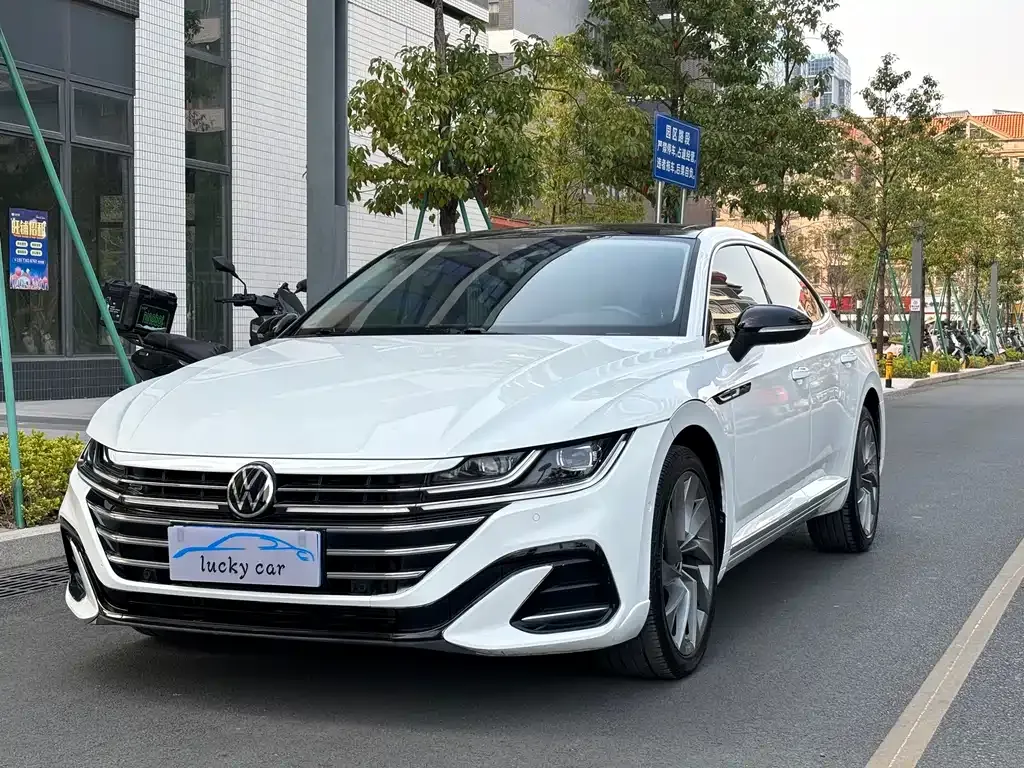 Volkswagen CC — фото 1