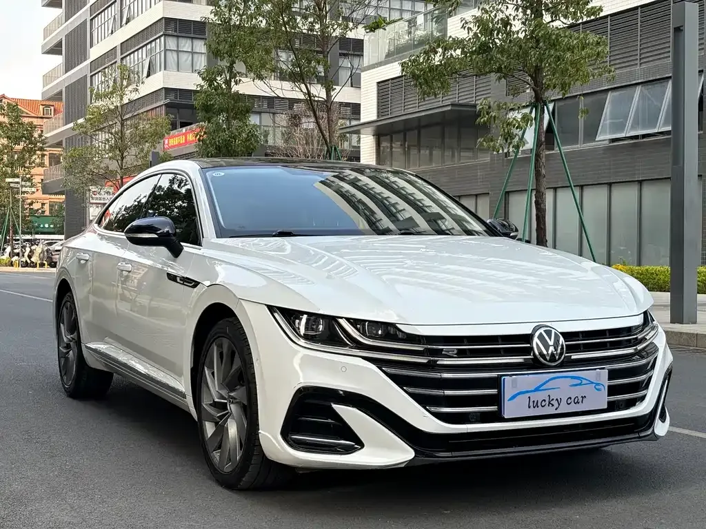 Volkswagen CC — фото 10